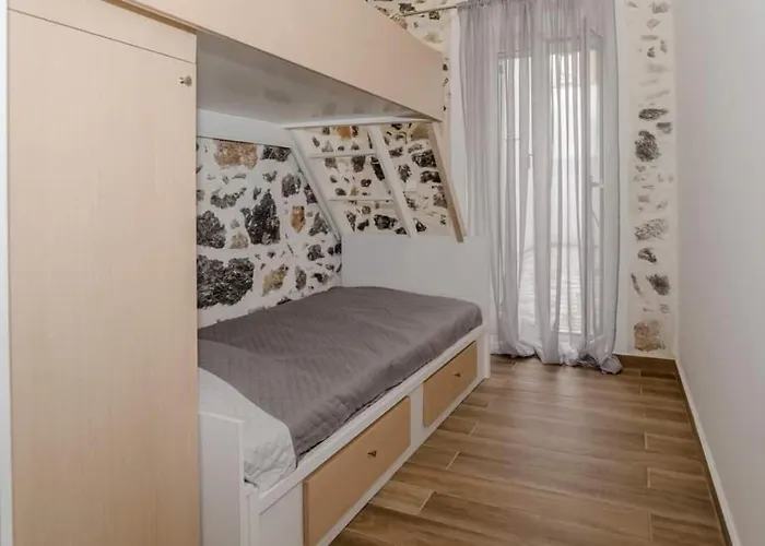 Stone 2 Apartment